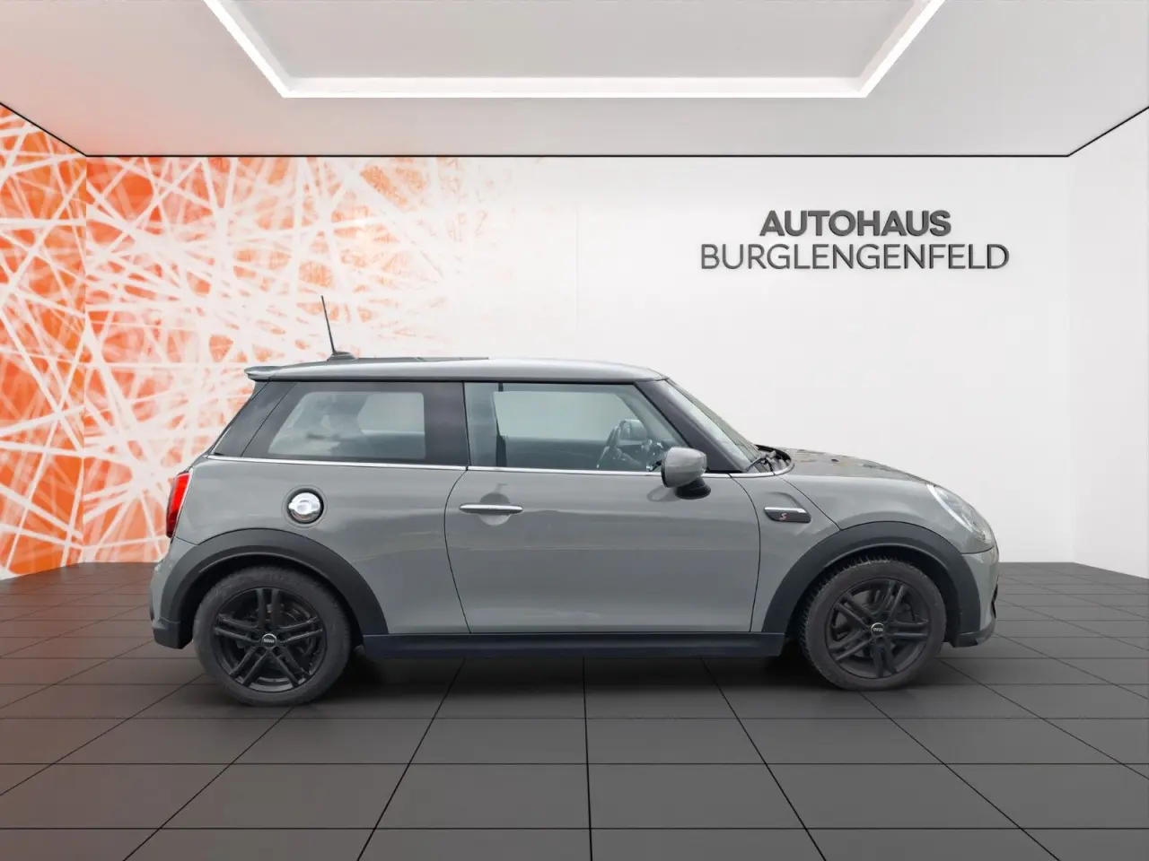 MINI Cooper S 3-Türer, Cooper S Essential Trim Ansicht 4